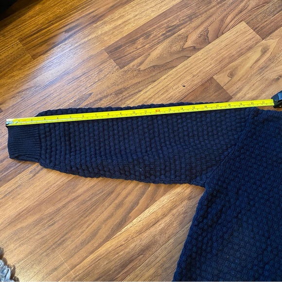 Vintage hand embroidered floral sweater M navy blue - Picture 8 of 9